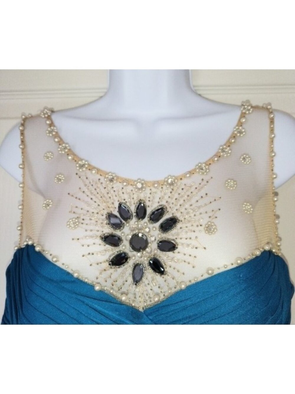 Adrianna Papell Embellished Teal Cocktail Bandage Dress w/Sheer Beaded Yoke 12 - Picture 5 of 8